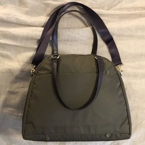 Lo & Sons OMG bag